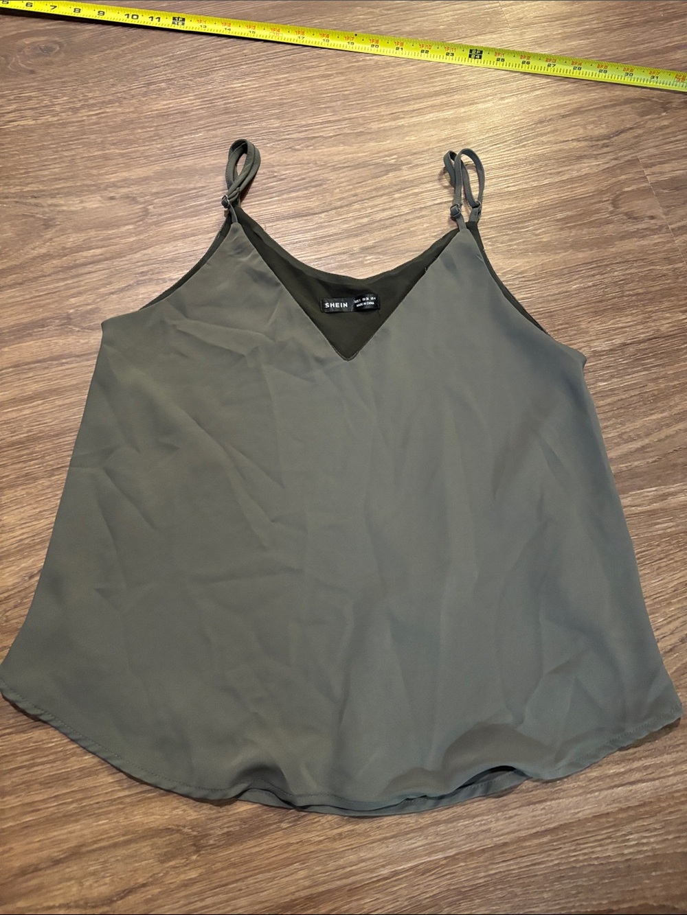 SHEIN Olive Green V-Neck Adjustable Spaghetti Strap Cami